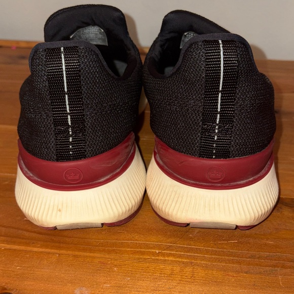 Peter Millar Black and Red Men's Hyperlight Apollo Sneakers size 10.5 - Picture 3 of 11